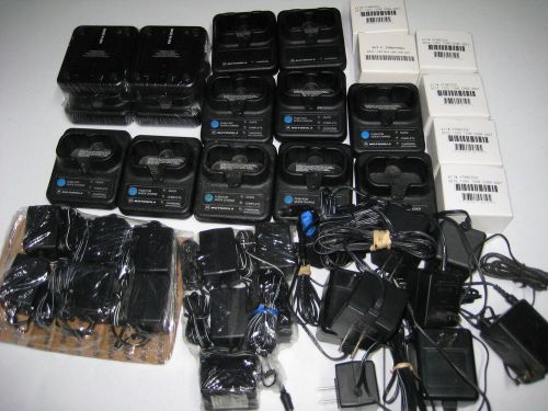 Motorola Radio Chargers HLN8371A &amp; HTN9026C HUGE MIXED LOT