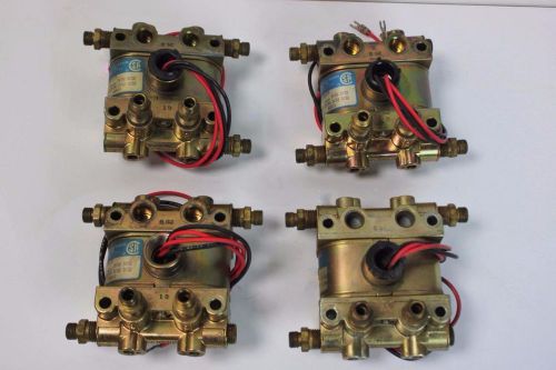 Lot of 4 Skinner Parker 4 Way Solenoid Valve V933DB2075 120/60