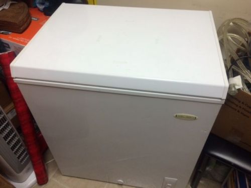 10.6 cu. ft. chest freezer in white for sale