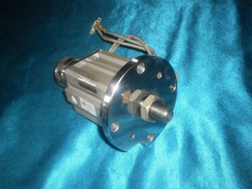 SMC CDQ2WB40-20DM-A73 CDQ2WB4020DMA73 Actuator