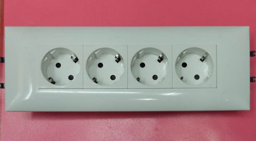 Legrand Mosaic European EU 4 wall multiple socket 772 54 + frame for 4 units