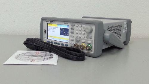 Keysight,Agilent.HP 3322B5 Arbitrary Waveform Generator, 30 MHz, 2 Ch.