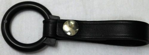 BOSTON LEATHER 5451-1 PLAIN BLACK BATON/FLASHLIGHT RING