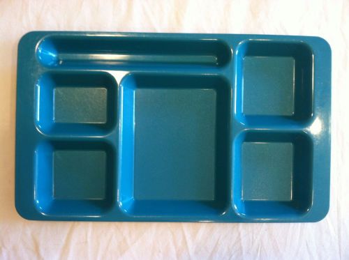 (12) CAMBRO 6 COMPARTMENT TRAYS PLASTIC 9&#034;X15&#034; AQUA 1 DOZEN # 1596CW