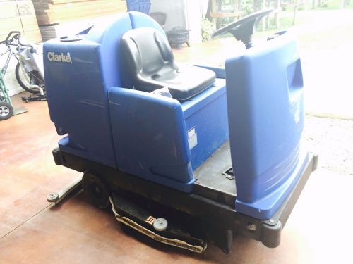 Clark Encore Max Ride on 38&#034; disc floor scrubber