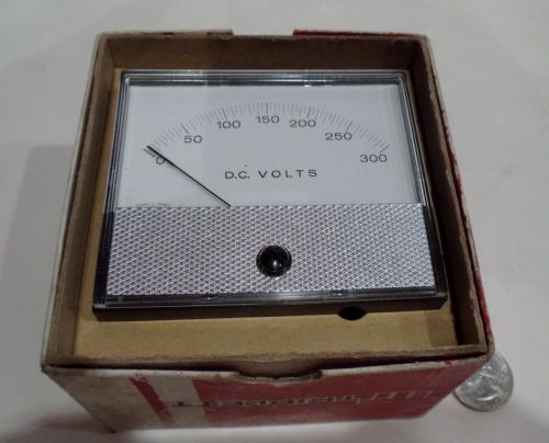 TRIPLETT 320 G 0-300 DC VOLT 1049722 METER GAUGE IN BOX