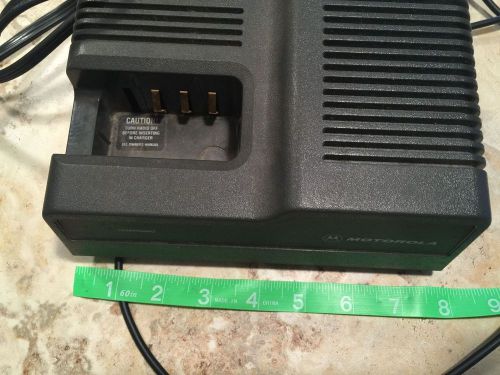 MOTOROLA RADIO BATTERY CHARGER #NTN4635A