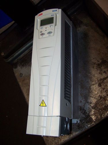 ABB 10 HP AC HVAC VFD VARIABLE FREQUENCY DRIVE 480 VAC ACH550-UH-015A-4