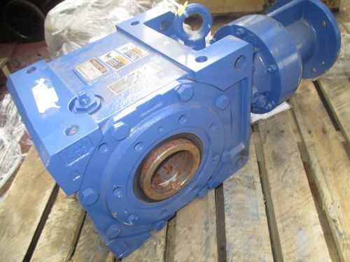 SUMITOMO SM BEVEL BUDDYBOX LHYXS-4C140Y-Y1 C FACE REDUCER HOLLOW OUTPUT