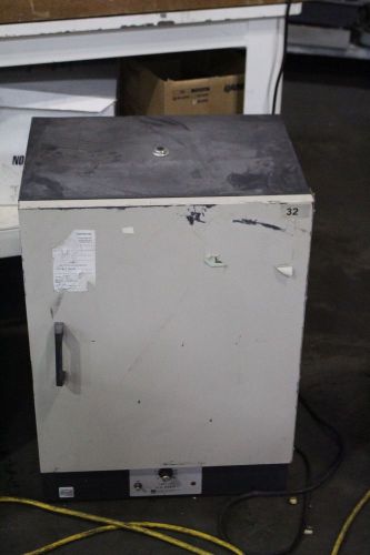 LAB-LINE L-C OVEN 3512 WORKING