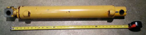 Ford/NH 445,445A,450,545,545A,745  Hydraulic Cylinder