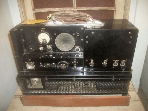 VINTAGE PORTABLE TRANSMITTER MILITARY TELEPHONE RADIO TRANSMITTER??? ELECTRONIC