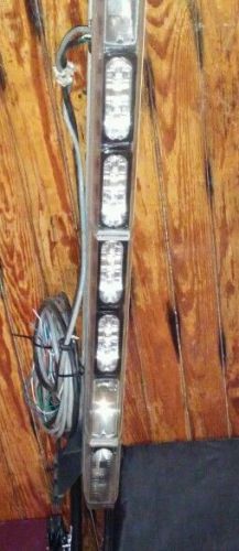 Whelen lightbar lfl libery with halogen take downs