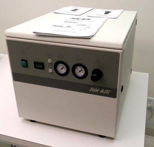 Jun air of322-4m lab compressor, oil-less rocking piston, 4l 120psi, nearly new! for sale