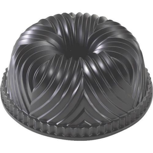 Nordic-Ware 53624 Pro-Cast Bavaria Bundt Pan-PRO CAST 10CUP BUNDT PAN