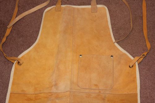 Leather welding apron size 33x20 with one pocket for sale