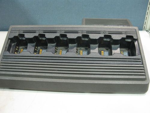 MOTOROLA SIX BANK MULTI UNIT CHARGER