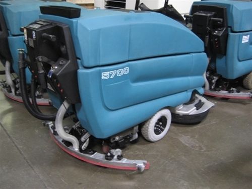 Tennant 5700 Auto Scrubber