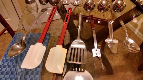 VOLLRATH HEAVY DUTY RESTAURANT  EQUIPMENT  17 PIECES