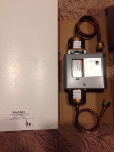 JOHNSON CONTROLS P74EA-8C NEW  Differential Pressure Control