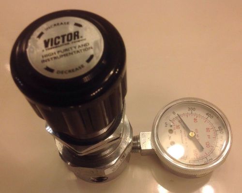 Victor High Purity Regulator HPL500-125-4F-4F-05 With Gauge, 1/4&#034;