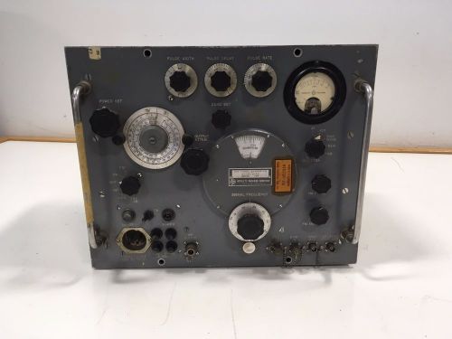 Ultra High Frequency Signal Generator, Model 614 A