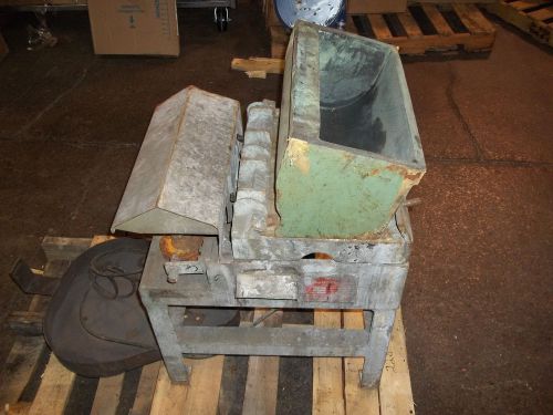 Ultramatic Equipment Vibratory Finisher Shaker  MBIA