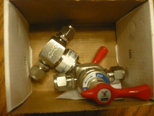 Lot of 2 New Veriflo 944LSFSFF Valves SK4915