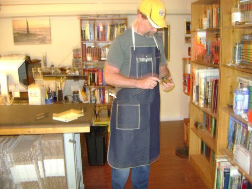 Toolmakers Apron, Blue Denim Shop Apron with Pockets     (my-ID-2B )