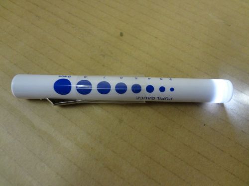 PROFESSIONAL MEDICAL PEN LIGHT W/ PUPIL GAUGE, New, EMT, EMS Penlight (Led white