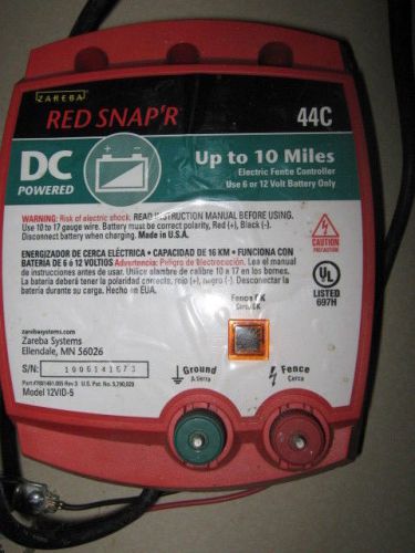 Red Snapper 6-12 volt electric fencer 44C 10 mile portable fencer