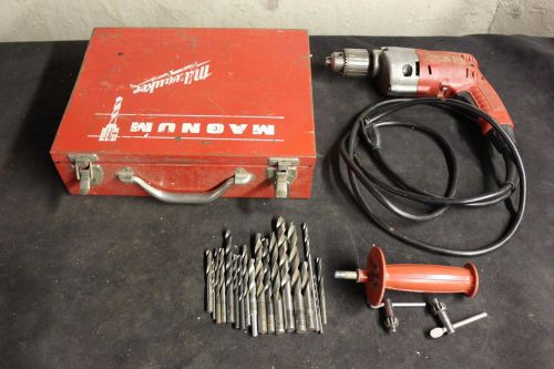 MILWAUKEE 1/2&#034; MAGNUM HOLESHOOTER W/ CHUCKS DRILLS AND BOX