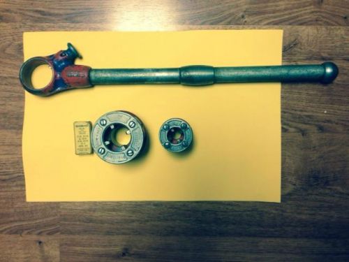 Nice (2) ridgid 00-r pipe threading die heads 1&#034; &amp; 3/8&#034; npt w/ratchet &amp; handle for sale