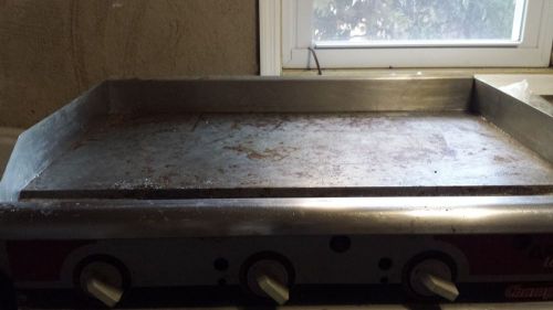 APW Wyott Champion 3 burners 36&#034; flat grill