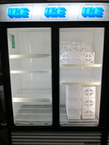 FREEZER/ MERCHANDISER  2 GLASS DOOR TRUE