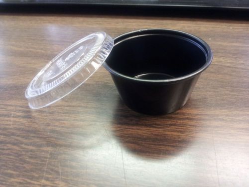 2 oz BLACK PLASTIC PORTION CUPS W/ LIDS ( 100 PER PACK ) SAUCES/JELLO SHOTS/USA