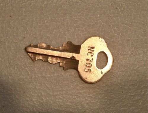 ORIGINAL CHICAGO LOCK BRASS BULK VENDING MACHINE KEY # 705 NORTHWESTERN GUM ETC