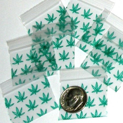 200 Baggies 1.25 x 1&#034; Green Leaves 12510 mini ziplock bags Apple reclosable