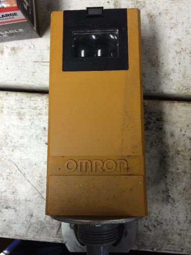 Omron E3K Photocell E3K-R10K4-NR Sensor Photosafety Eye Each