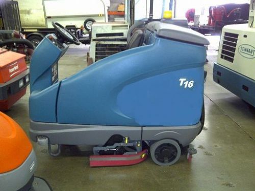 Tennant t16 ride on battery scrubber (103hrs.) - free shipping* for sale