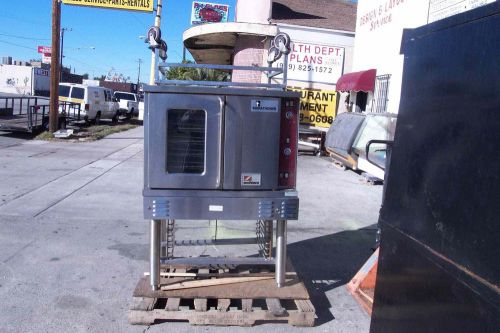 CONVECTION OVEN, SOUTH BEND, GAS, MOTOR IS 115V, SHELVES, 900 ITEMS ON E BAY