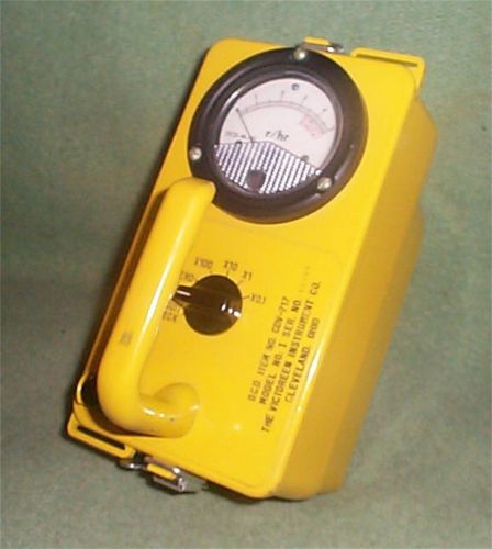 Civil Defence Victoreen Radiological Survey Meter  Model 1 CDV 717 1960&#039;s