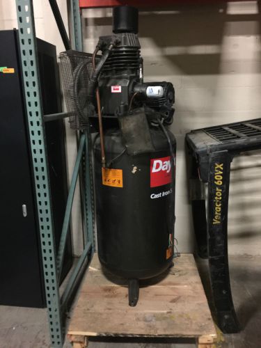 AIR COMPRESSOR DAYTON 300 PSI