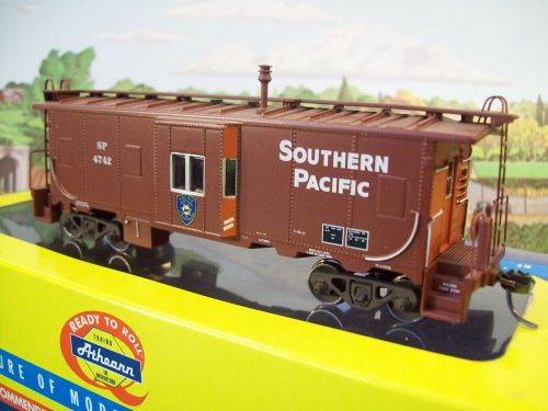 HO SOUTHERN PACIFIC Bay Window Caboose #4742 Police - Metal wheels - Kadees!