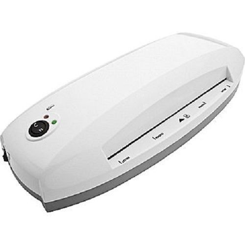 NEW Multiuse Laminating Machine Staples XRX 17466 9.5&#034; SALE (Reg $99 in store)