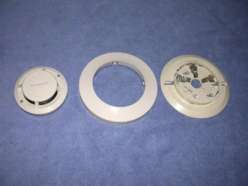 Notifier Honeywell TC807B1000 Smoke Automatic Fire Detector + base + ring Free S