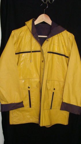 YELLOW PVC TO NYLON RAIN SLICKER-GREAT FOR SAILING/FISHING,BOATING-SIZE MEDIUM M