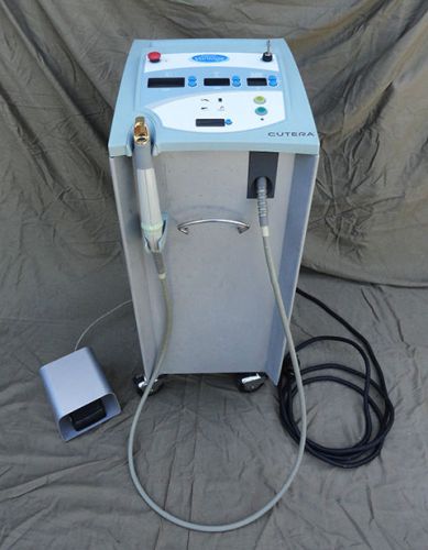 CUTERA VANTAGE YAG Nd:YAG LASER GENESIS 1064 VEINS HAIR REMOVAL DOM 2005