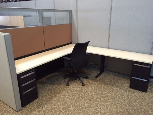 RCI-027 - Sandstone - 8x8 Herman Miller EthoSpace Cubicles