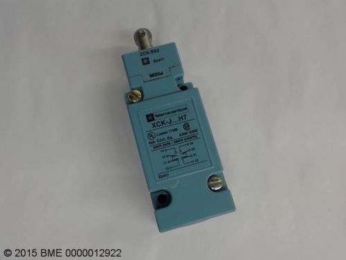 TELEMECANIQUE  XCK-J...H7 LIMIT SWITCH WITH ZCK-E62 ROLLER HEAD